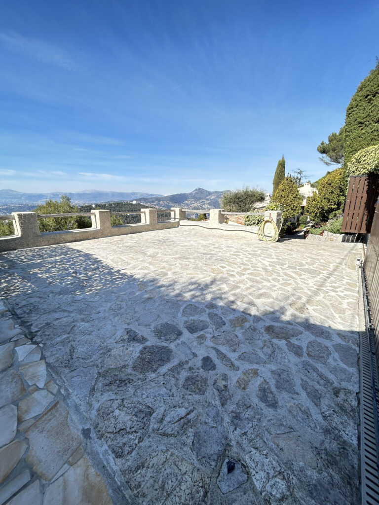 Magnifique maison provençale avec vue panoramique – 8 pièces – 5 chambres – 254.41 m²