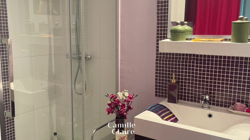 Dernier étage, Appartement T4 avec grande terrasse dans pet – 4 pièces – 3 chambres – 85 m²