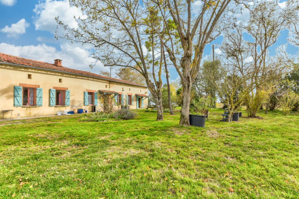 LA TRANQUILLITÉ À L’ÉTAT PUR !!! – 8 pièces – 5 chambres – 158 m²