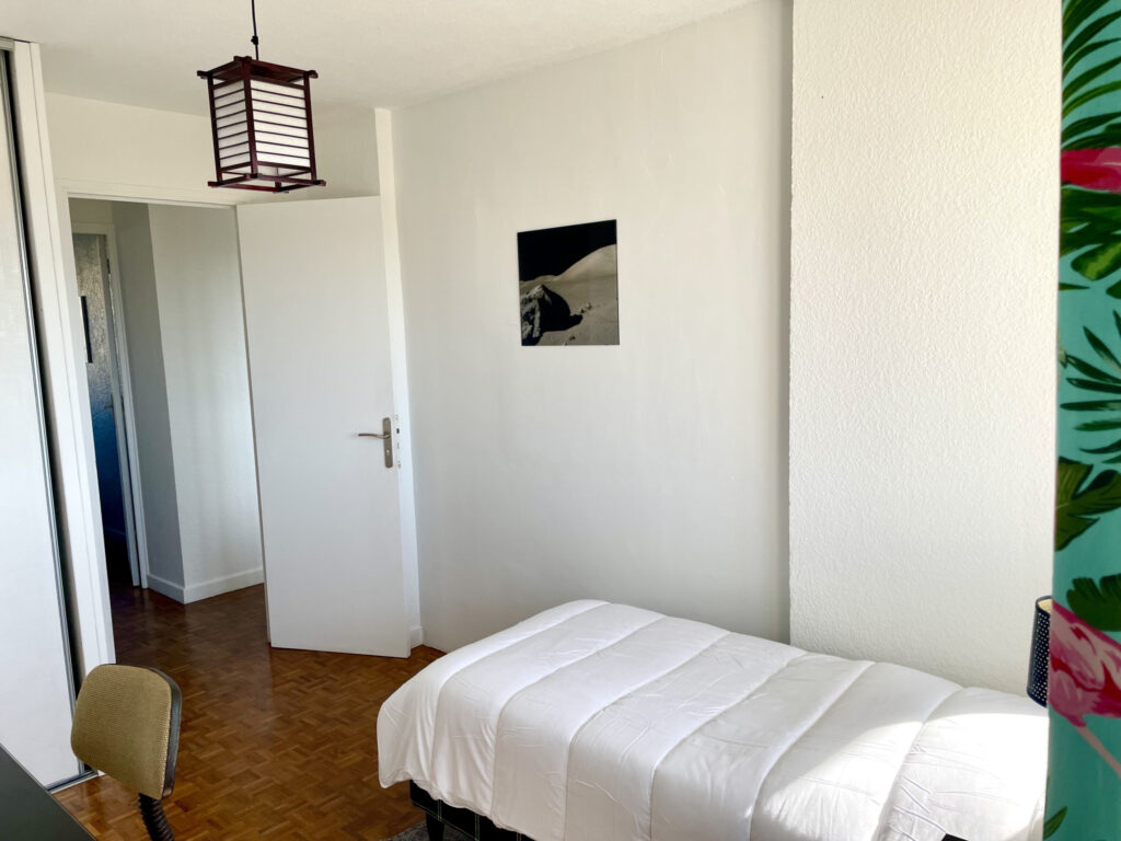 COLOCATION T4 / 1 chambre / Lumineux appartement avec balcon – 4 pièces – 3 chambres – 72.06 m²