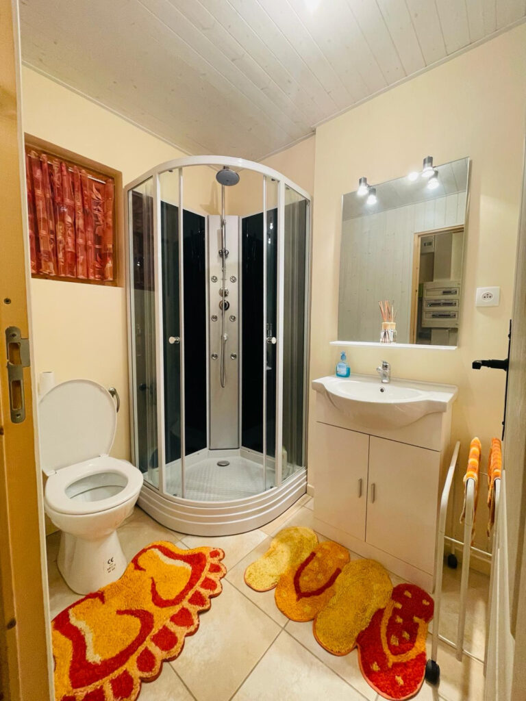 Chalet de 130m2 COUP DE COEUR – 4 pièces – 3 chambres – 130 m²