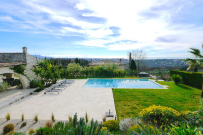 PROPRIETE AVEC VUE MER – 8 pièces – 5 chambres – 200 m²