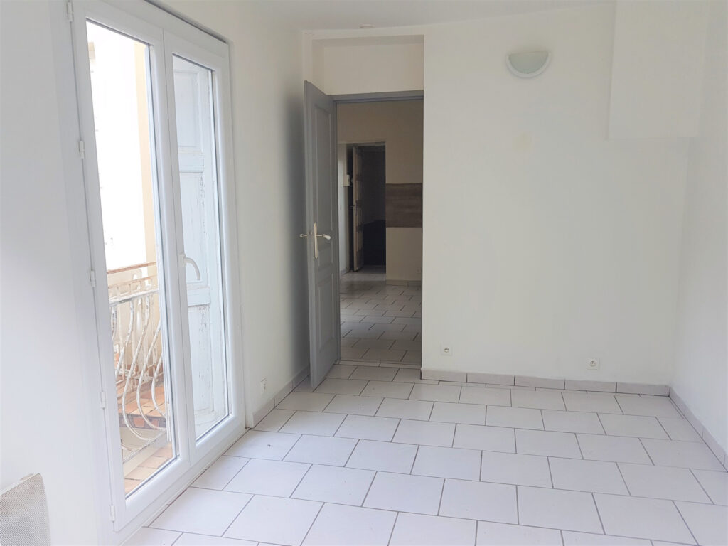 AMELIE LES BAINS – Centre ville –  – 1 pièce – NR chambres – 26.95 m²