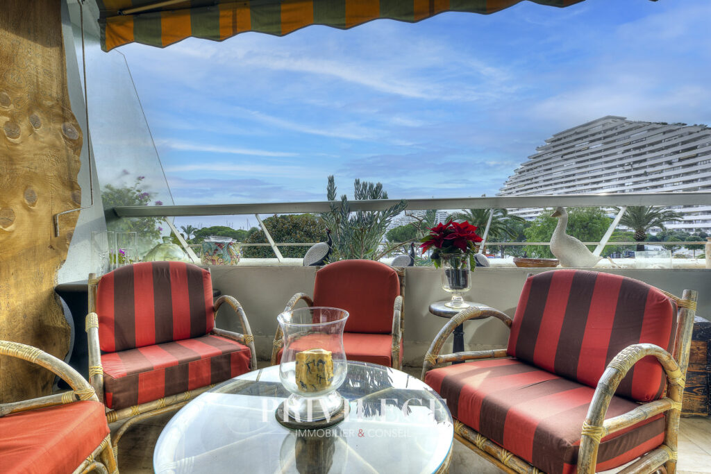 Appartement T3 – Marina Baie des Anges  – 3 pièces – 2 chambres – 56.6 m²