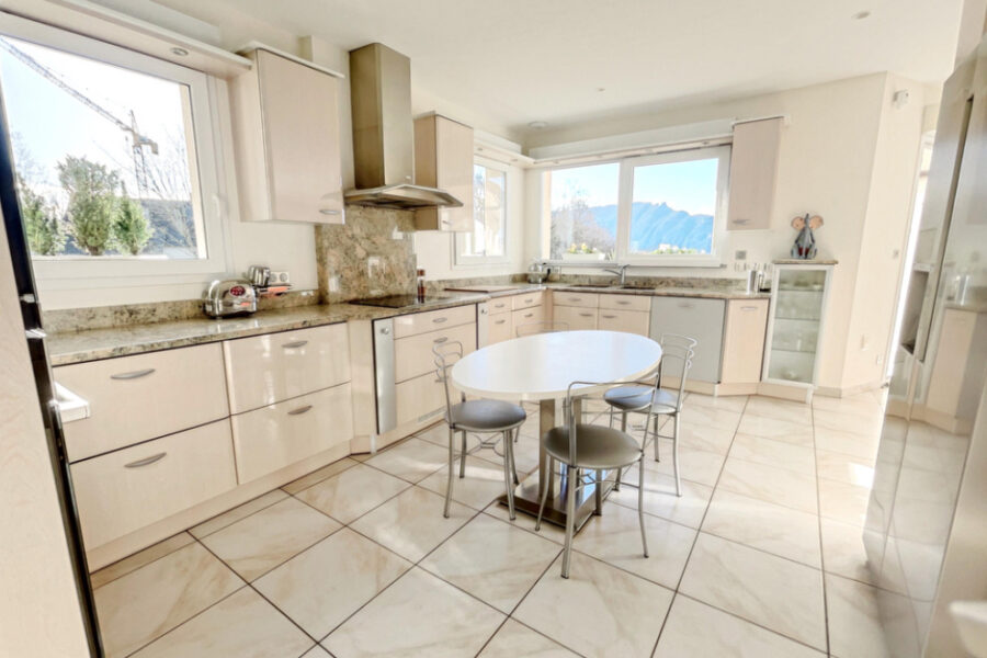 Maison à vendre à Pugny-chatenod