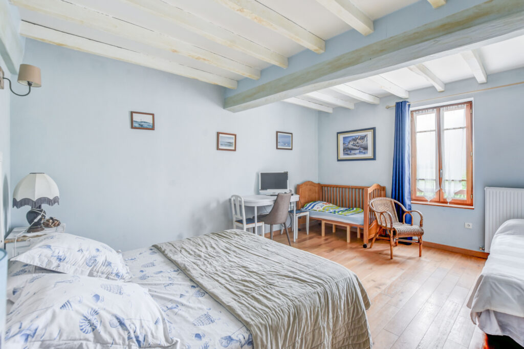 La tranquillité à l’état pur… – 14 pièces – 10 chambres – 541 m²