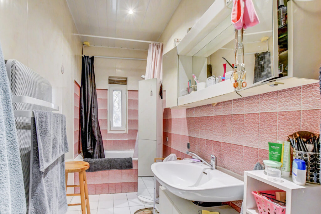 LA TRANQUILLITÉ À L’ÉTAT PUR !!! – 8 pièces – 5 chambres – 158 m²