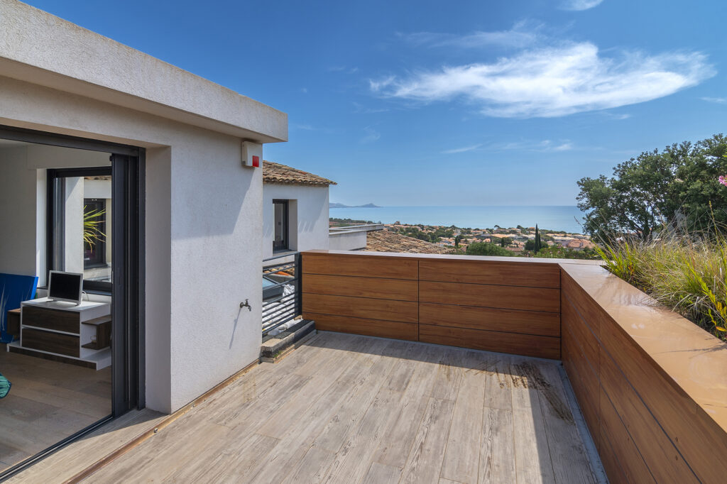 Villa vue mer PANORAMIQUE – 8 pièces – 6 chambres – 324 m²