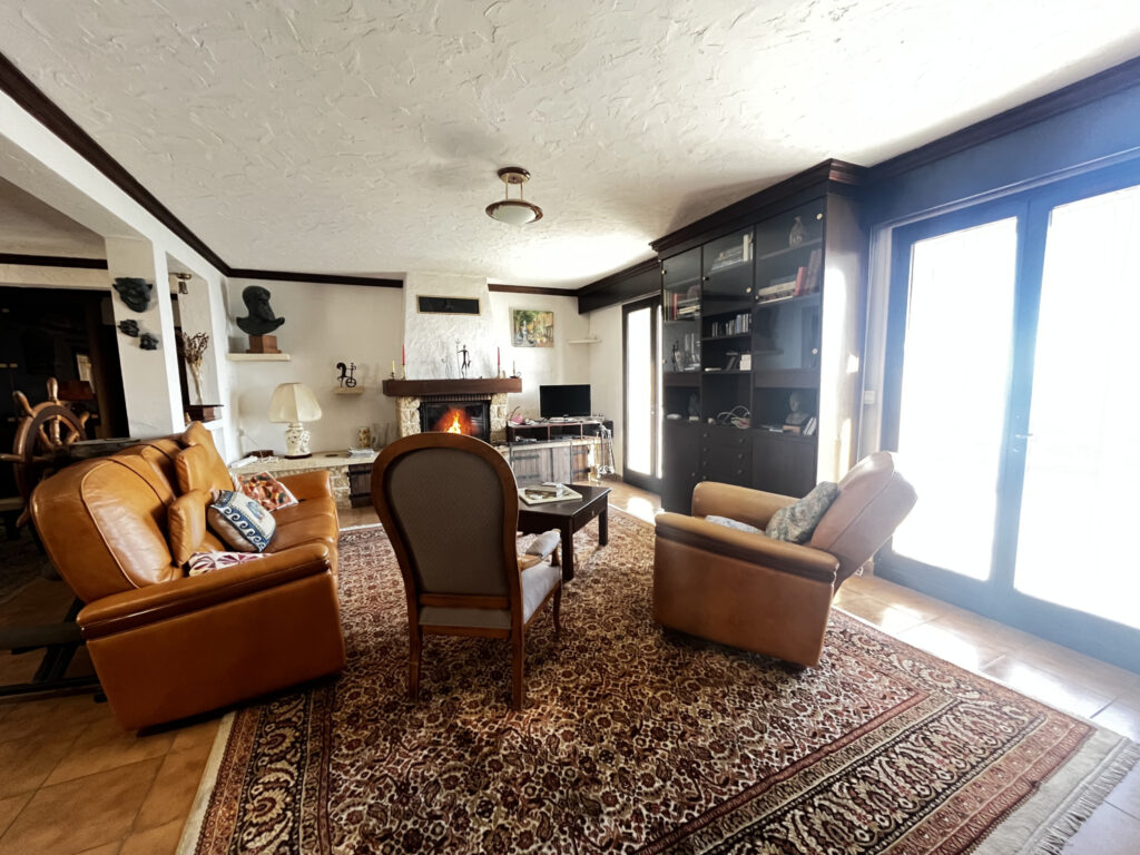 Villa individuelle avec vue panoramique mer – 6 pièces – 4 chambres – 200 m²