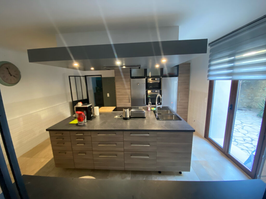 Magnifique propriété provençale entre Vaison la Romaine et B – 13 pièces – 6 chambres – 393 m²