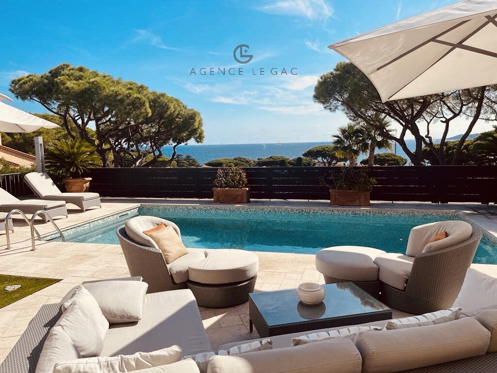 VUE MER PROPRIETE DE PRESTIGE PROCHE MER ET CENTRE-VILLE – 5 pièces – 4 chambres – 295 m²