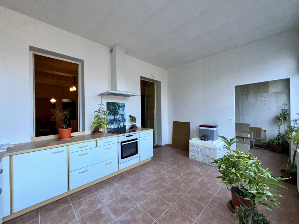 Grande maison de village avec accès à la rivière – 8 pièces – 3 chambres – 168 m²