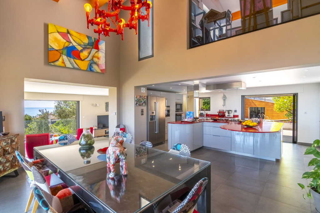 Villa vue mer PANORAMIQUE – 8 pièces – 6 chambres – 324 m²