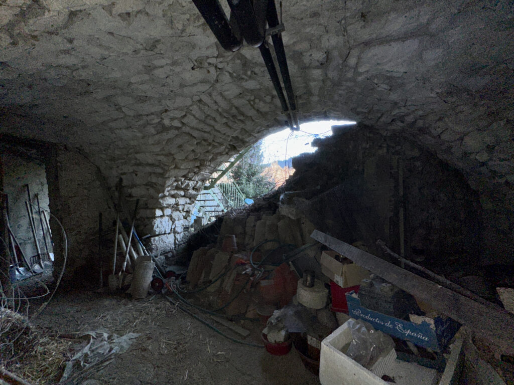 Grande maison de village avec accès à la rivière – 8 pièces – 3 chambres – 168 m²