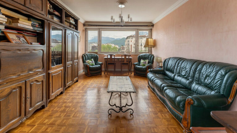 ANNECY MAGNIFIQUE T4 DE 117 M2 HYPERCENTRE SANS VIS A VIS – 4 pièces – 2 chambres – 117 m²