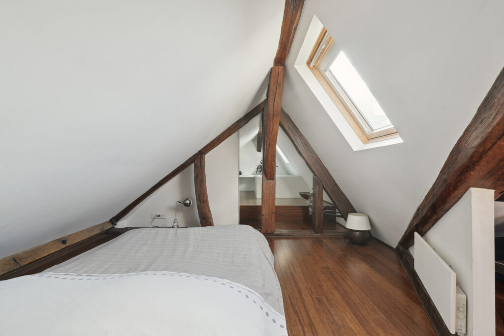 Paris 3ème – Enfants-Rouges – Appartement de charme avec vue – 5 pièces – 3 chambres – 140 m²