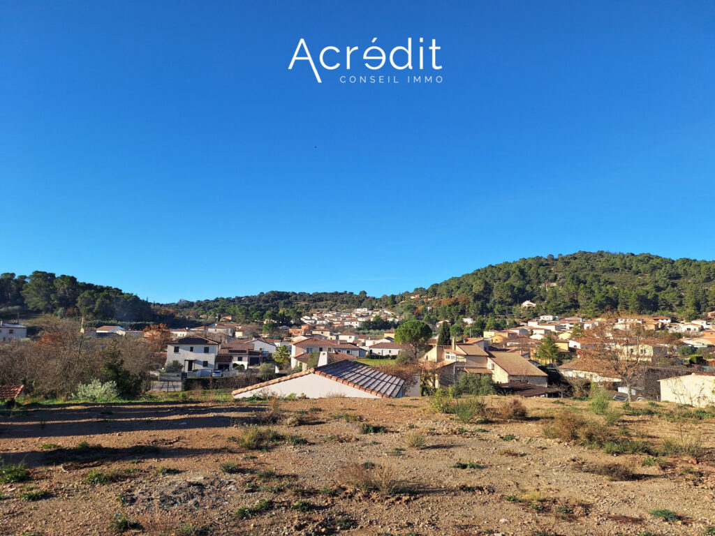 Terrain viabilisé avec vue dégagée à Clermont l’Hérault – 776 m²