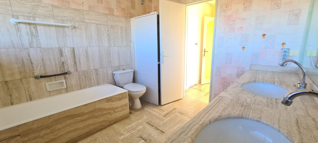 Magnifique vue mer pour cet appartement T5  terrasse garage – 5 pièces – 3 chambres – 110 m²