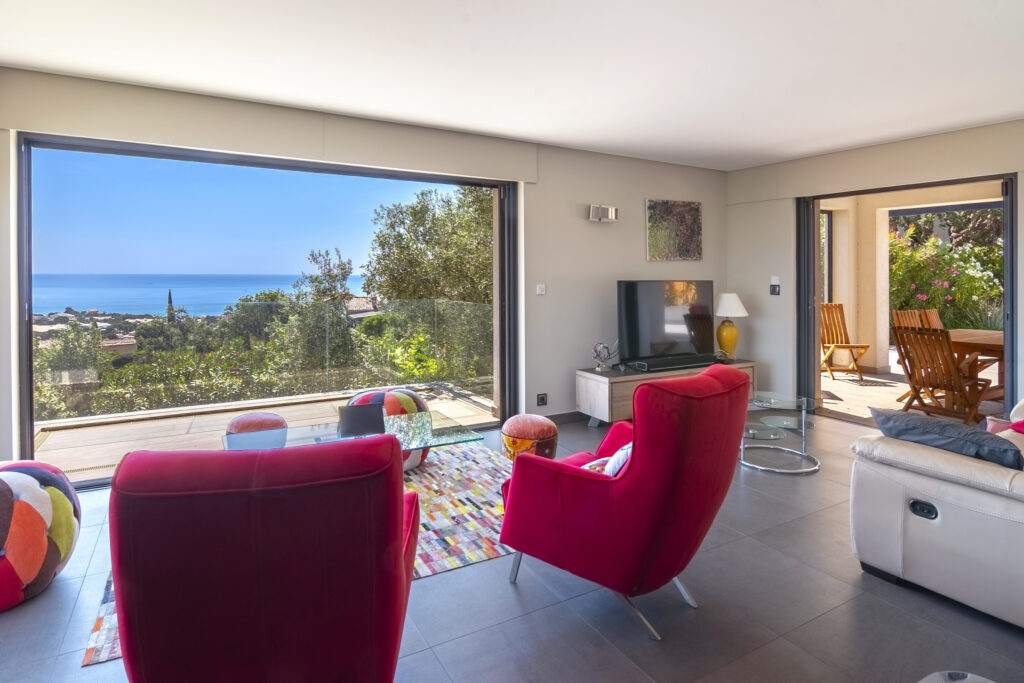 Villa vue mer PANORAMIQUE – 8 pièces – 6 chambres – 324 m²