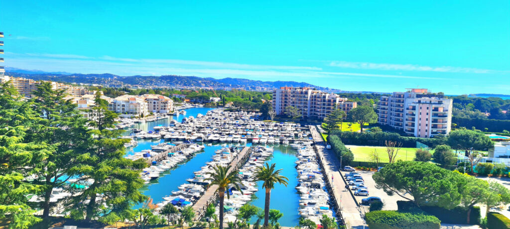 Magnifique vue mer pour cet appartement T5  terrasse garage – 5 pièces – 3 chambres – 110 m²