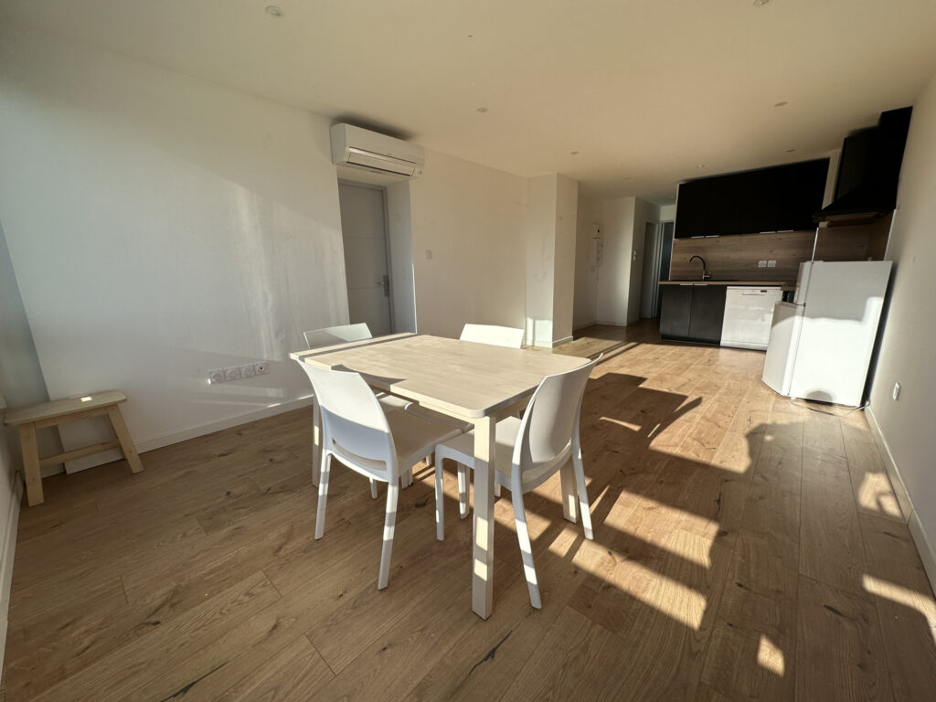 Saint-Cyprien plage – Appartement T4 69m2 avec accès direct  – 4 pièces – 3 chambres – 69 m²