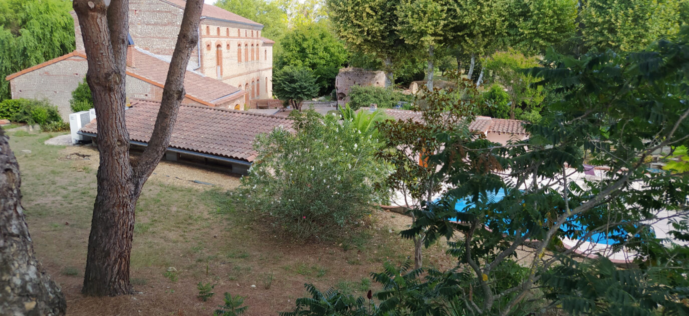 Moulin de 650 m2 avec piscine et dépendances  à Mazères 09 – 14 pièces – 7 chambres – 650 m²