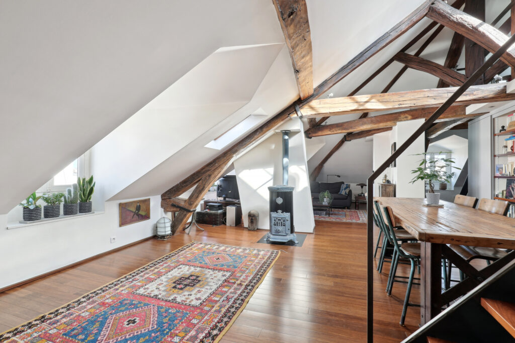 Paris 3ème – Enfants-Rouges – Appartement de charme avec vue – 5 pièces – 3 chambres – 140 m²