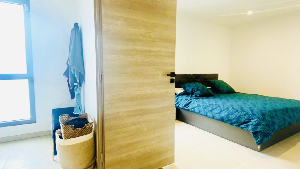 APPARTEMENT STANDING T4 AIX EN PROVENCE TERRASSE GARAGE DOUB – 4 pièces – 3 chambres – 85 m²