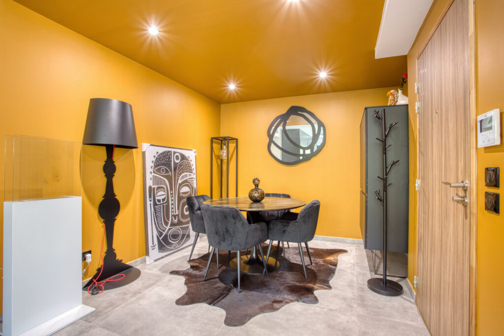 un appartement exceptionnel,91 m2 à SAINT RAPHAEL  avec des  – 3 pièces – 2 chambres – 91 m²