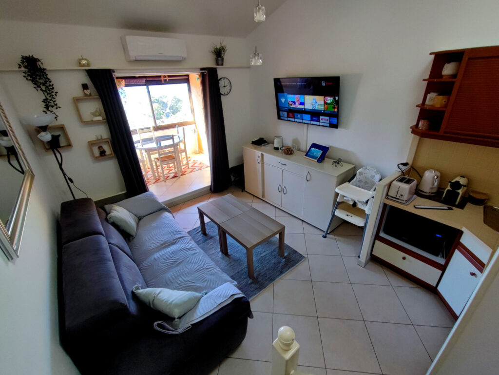 Appartement T3 – DUPLEX- meublé !  pleine vue mer + parking  – 3 pièces – 2 chambres – 40 m²