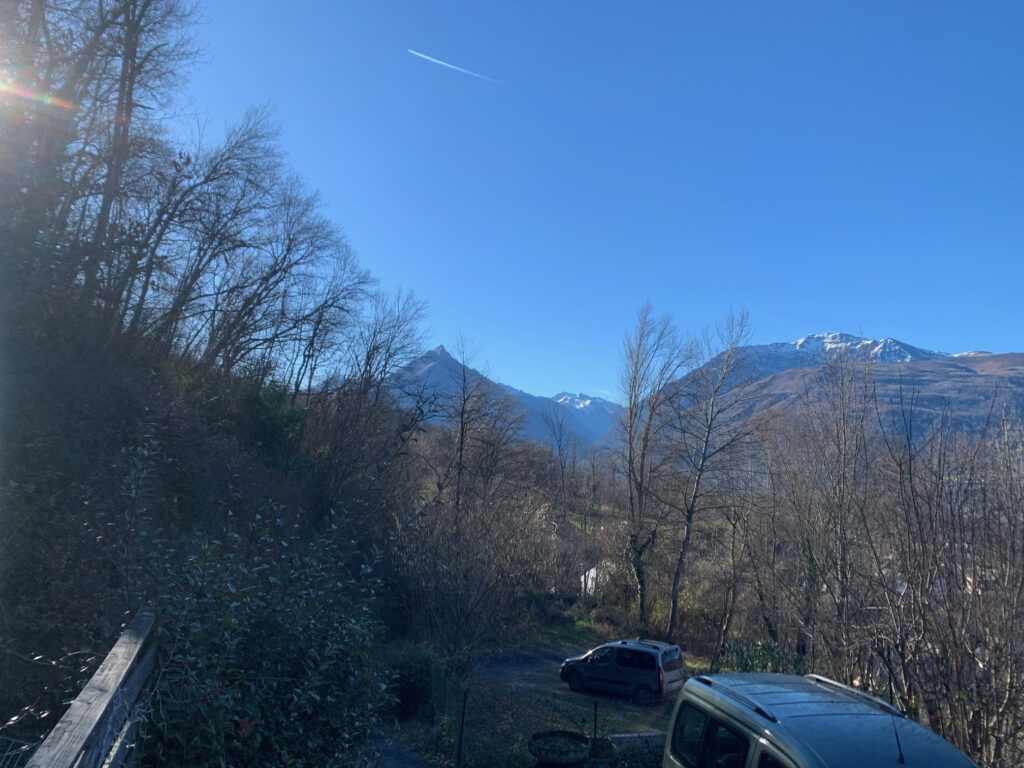 Un petit havre de paix avec vue splendide – 3 pièces – 2 chambres – 56 m²