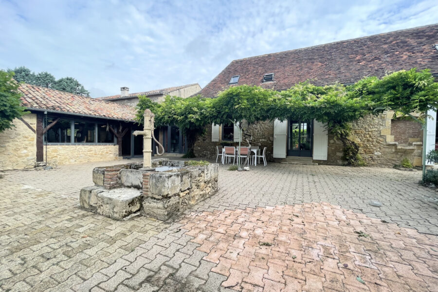 Maison à vendre à Cours-de-pile