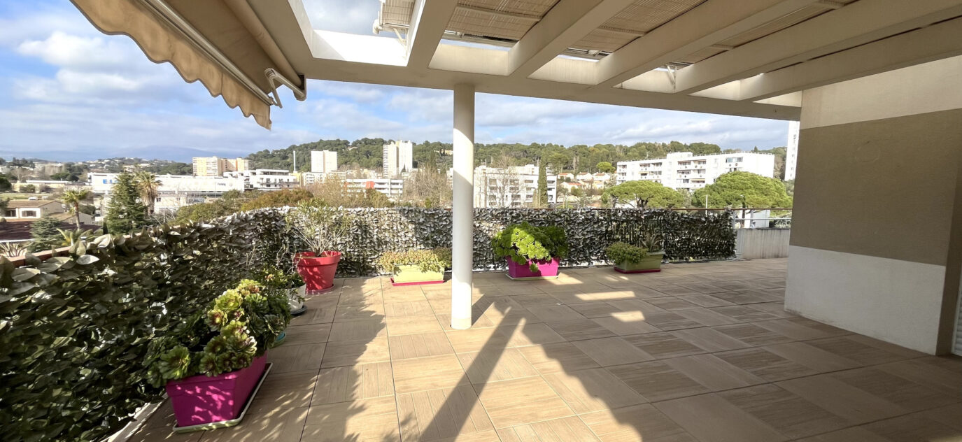 3/4P TOIT TERRASSE VUE PANORAMIQUE – 3 pièces – 2 chambres – 72.8 m²