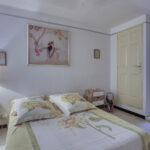 Vente Bandol (83), Villa provençale de 259 m2 sur 3 niveaux  – 12 pièces – 9 chambres – 258.79 m²