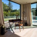 Superbe villa contemporaine idéalement située à Cannes – 6 pièces – 5 chambres – 14 voyageurs – 260 m²