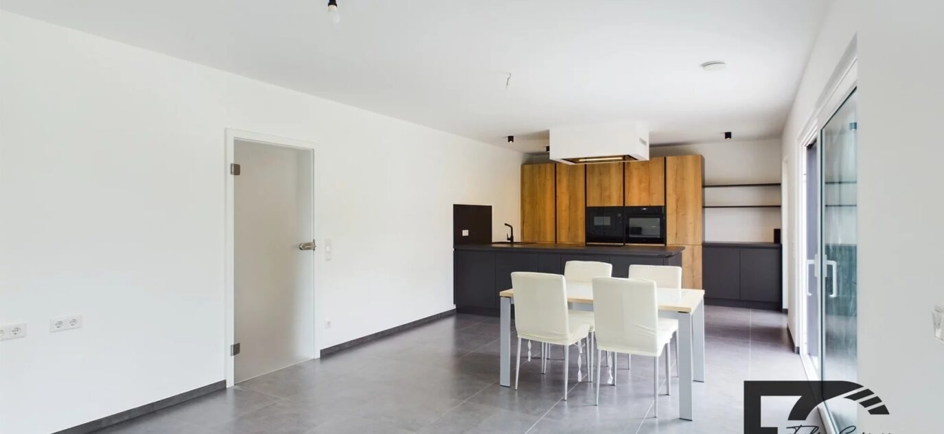 À Vendre – Maison neuve de 3 chambres à Kaundorf – 9 pièces – 3 chambres – NR voyageurs – 140 m²