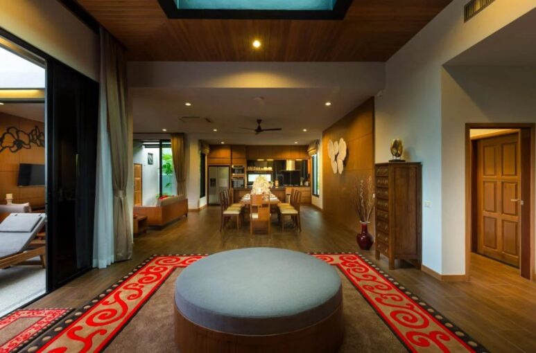 Belle villa moderne avec piscine située à Nai Harn – 4 pièces – 3 chambres – 380 m²