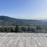 Exceptionnelle vue panoramique , sur les villages de Seillans et Fayence – 5 pièces – 3 chambres – NR voyageurs – 105 m²