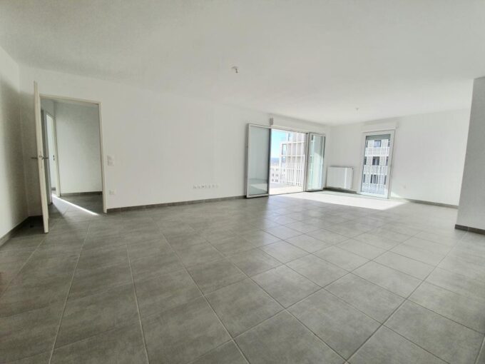 Dernier étage Joliette T4 Neuf Duplex + Garage – 4 pièces – 3 chambres – 101 m²