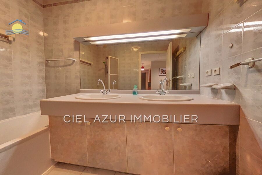 Appartement à louer à Juan-les-Pins