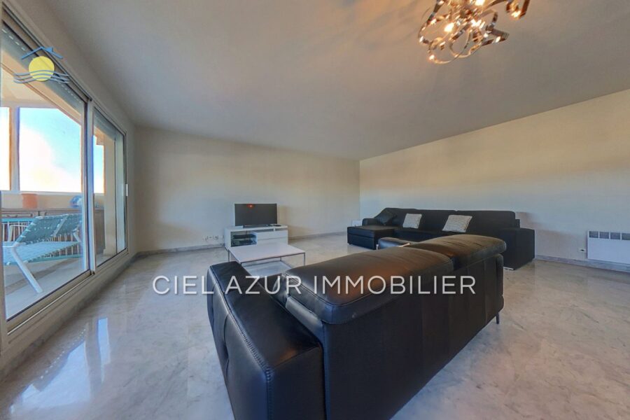 Appartement à louer à Juan-les-Pins