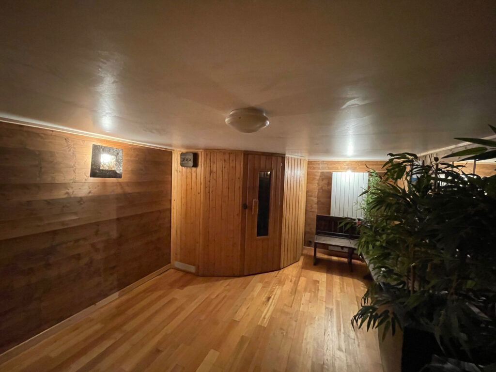 CHALET AUX BELLES PRESTATIONS – 12 pièces – 5 chambres – 305 m²