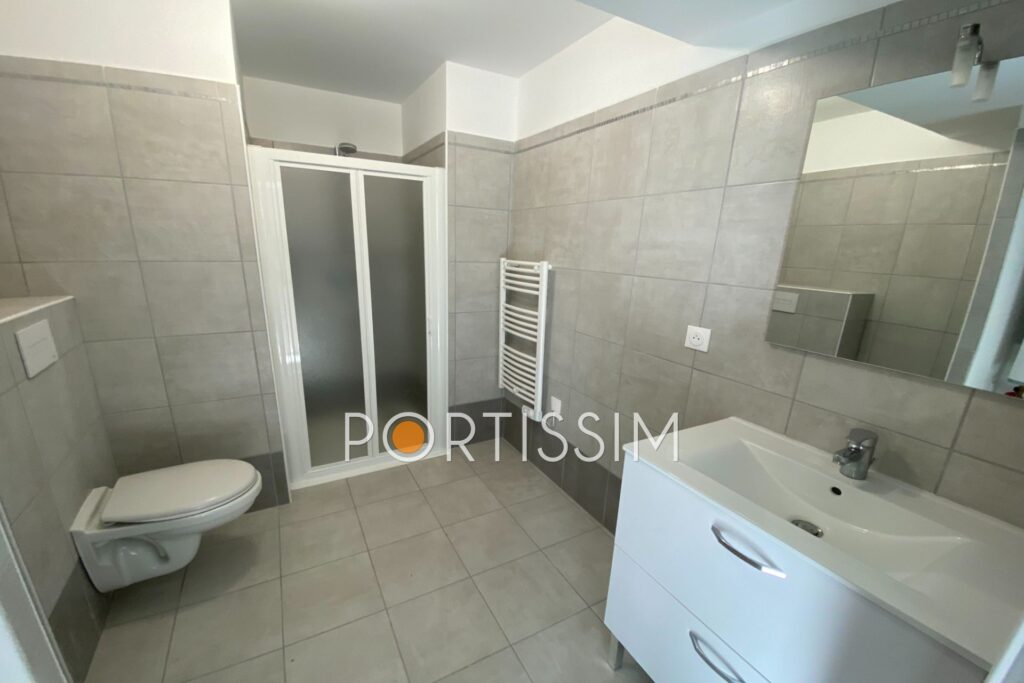 Golfe-Juan / appartement 2 pièces / état neuf / grand jardin – 2 pièces – 1 chambre – NR voyageurs – 50.21 m²