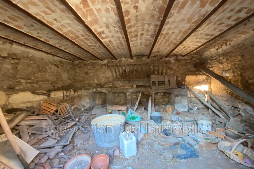 vente maison de village 6 Pièce(s) – 6 pièces – 4 chambres – NR voyageurs – 120.00 m²