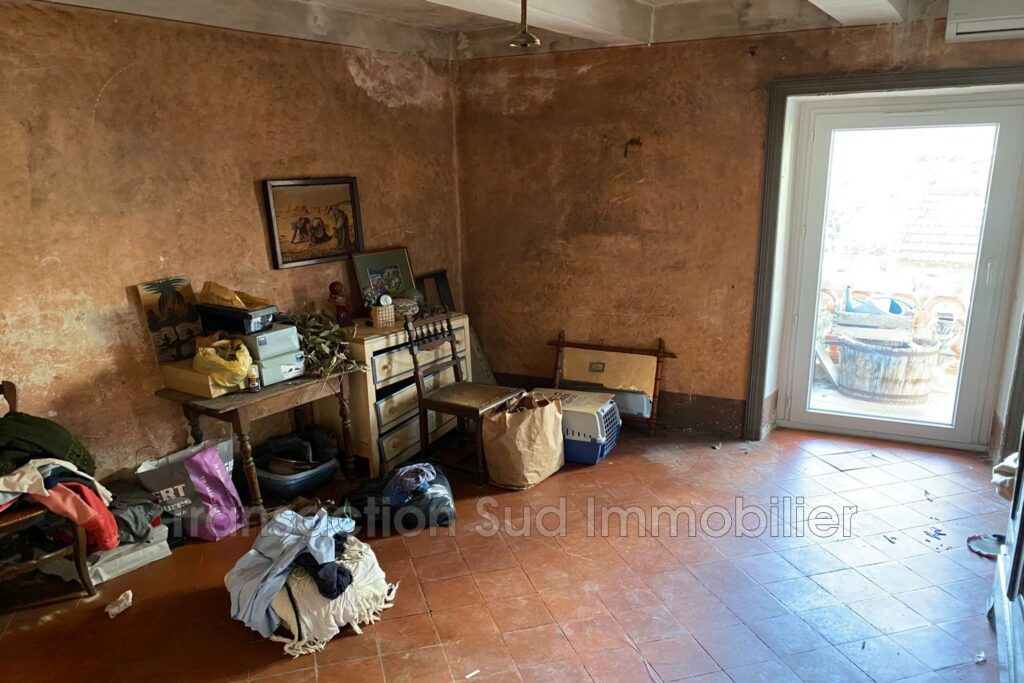 vente maison de village 6 Pièce(s) – 6 pièces – 4 chambres – NR voyageurs – 120.00 m²