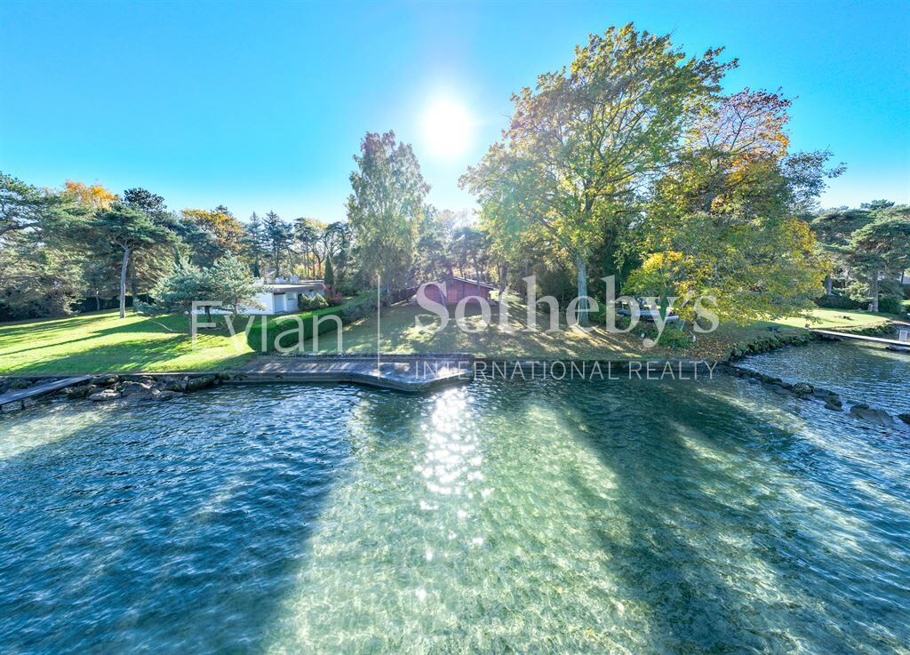 Vente MAGNIFIQUE PIEDS DANS L’EAU DANS DOMAINE PRIVÉ SÉCURISÉ SCIEZ – 5 pièces – 3 chambres – 2 voyageurs – 120 m²