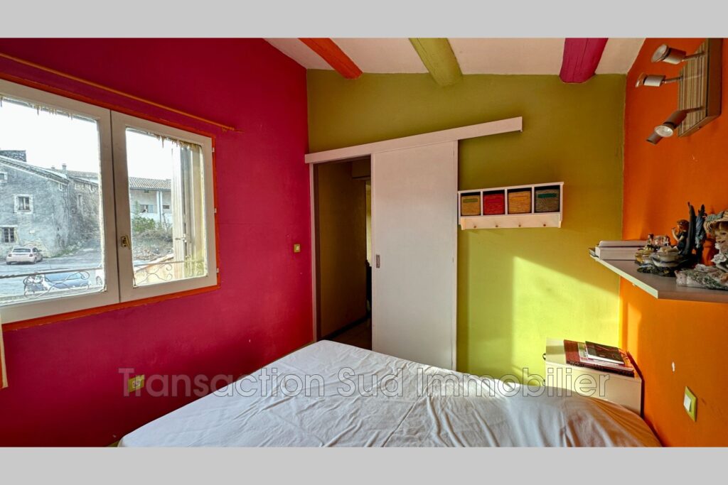 vente maison de village 6 Pièce(s) – 6 pièces – 4 chambres – NR voyageurs – 148.00 m²