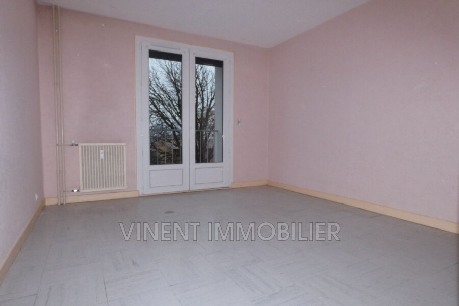 Appartement à louer à Donzère