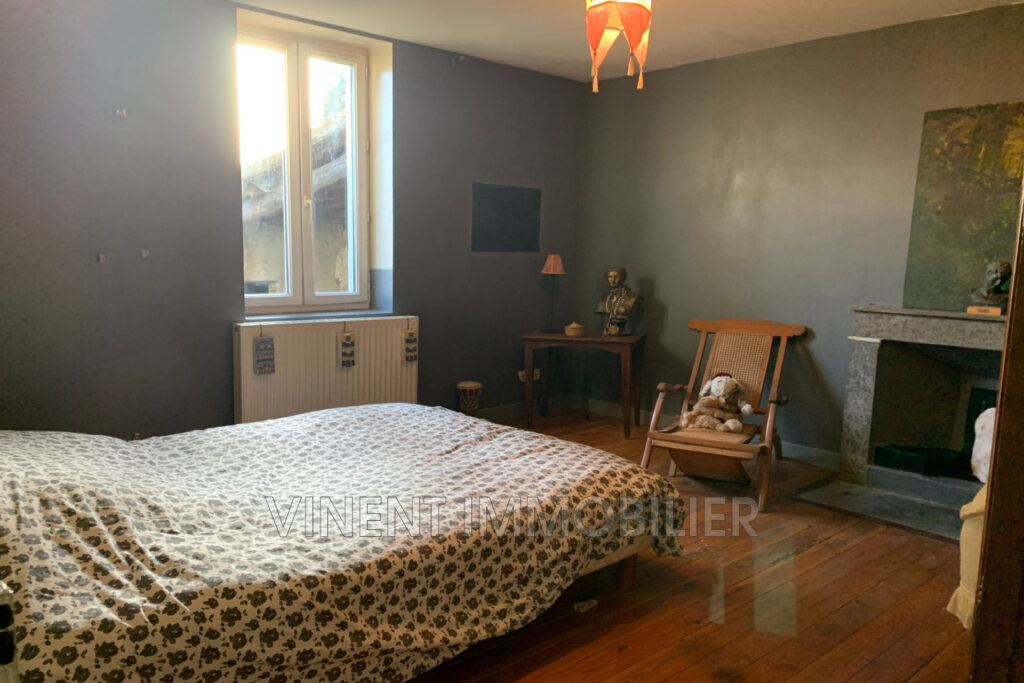 vente maison 6 Pièce(s) – 6 pièces – 4 chambres – NR voyageurs – 135.00 m²