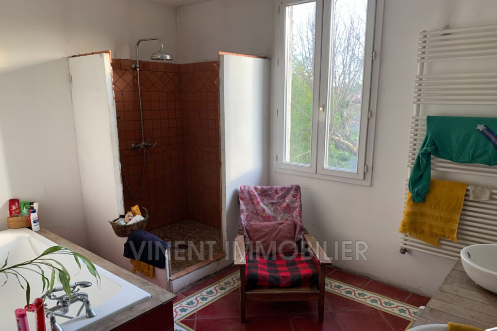 vente maison 6 Pièce(s) – 6 pièces – 4 chambres – NR voyageurs – 135.00 m²